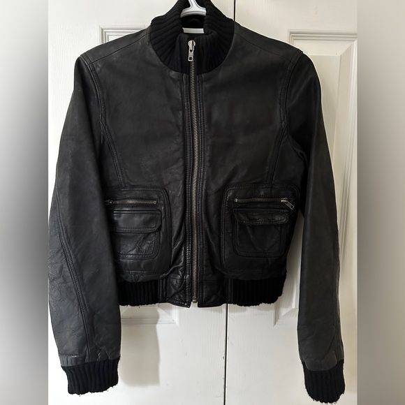 DKNY leather Jacket. Size Medium. Excellent condition. - Picture 2 of 5